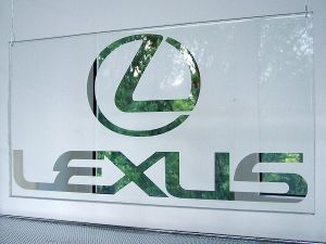 Lexus mirror logo